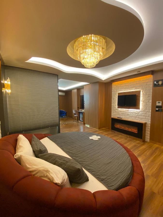 Gumus Palace Gungoren Истанбул Екстериор снимка
